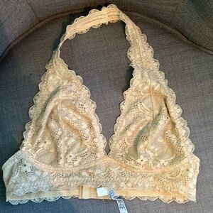 Free People nude halter bralette in new condition!